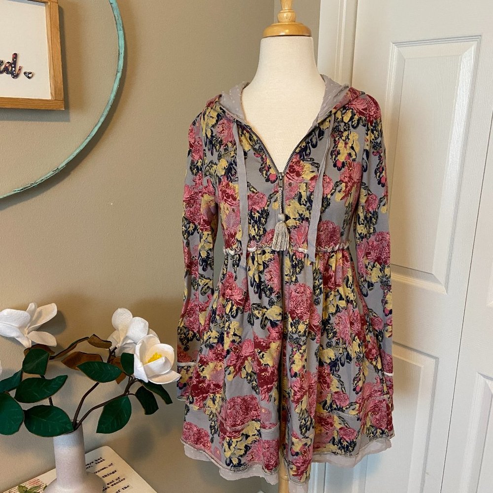 Evy's Tree Sophie Wildflower Hoodie - Small